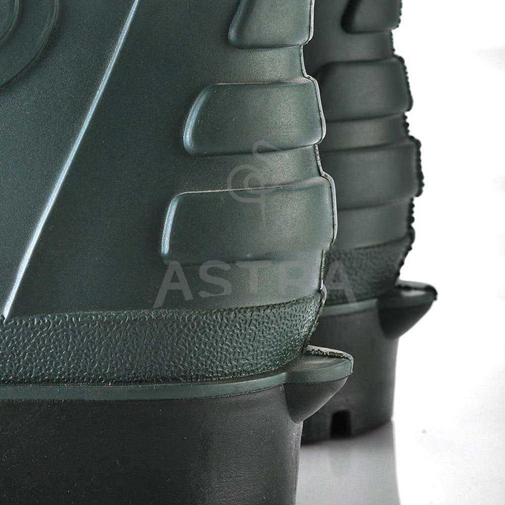 bottes de sécurité anti-pluie vertes pour zone inondée Dakar Sénégal